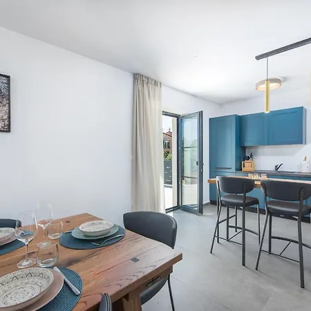 Hizina Veleniki Villa Porec