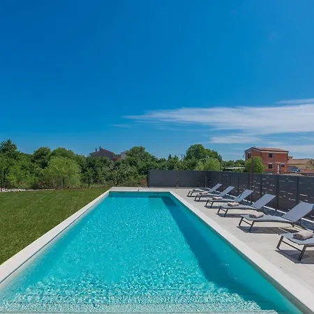 Hizina Veleniki Villa Porec