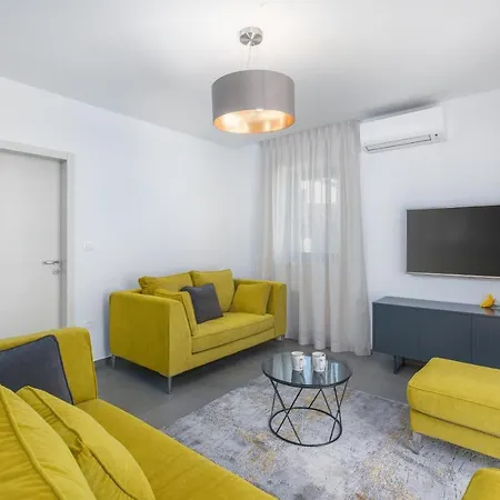 빌라 Hizina Veleniki