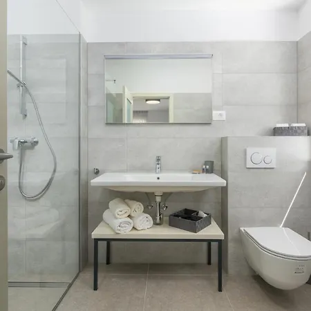 Hizina Veleniki * Porec