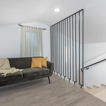 Hizina Veleniki * Porec