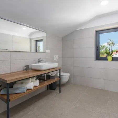 Hizina Veleniki Porec