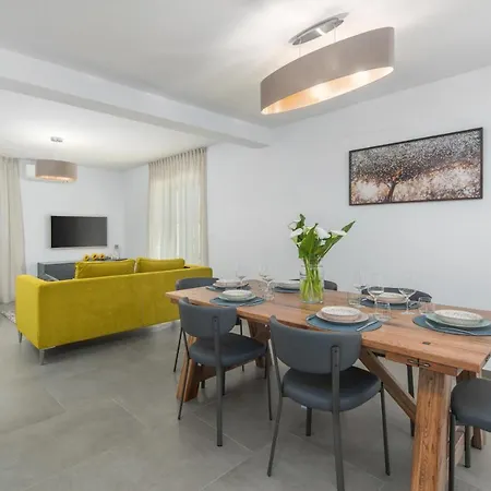 Hizina Veleniki Vila Porec