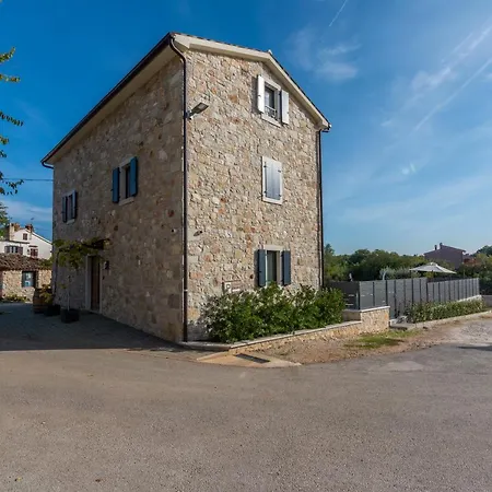 Hizina Veleniki Villa Porec