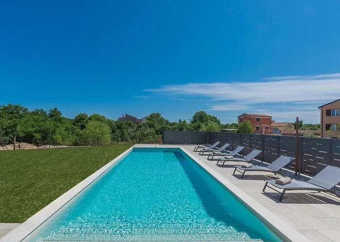 Hizina Veleniki Vila Poreč