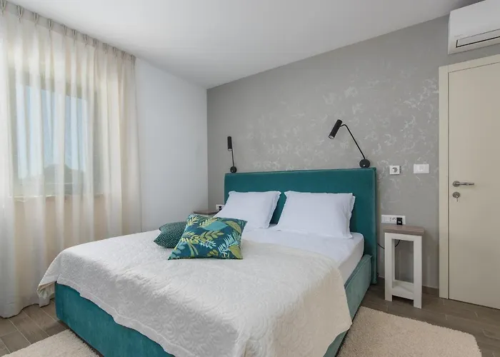 Вілла Hizina Veleniki *