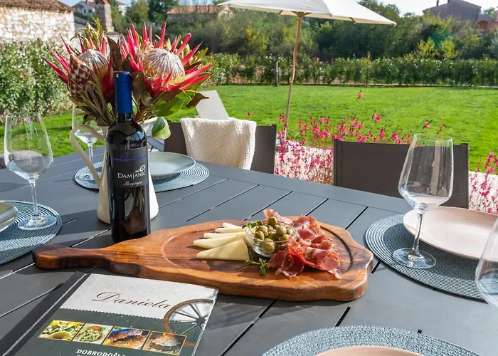 Hizina Veleniki Вілла *