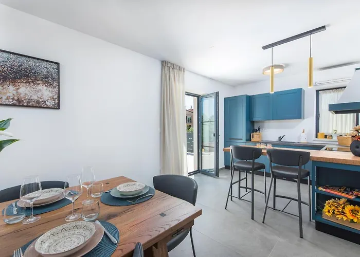 Hizina Veleniki Villa Porec