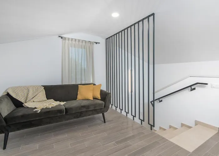 Hizina Veleniki * Porec