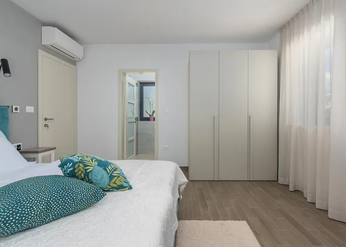 Hizina Veleniki Porec