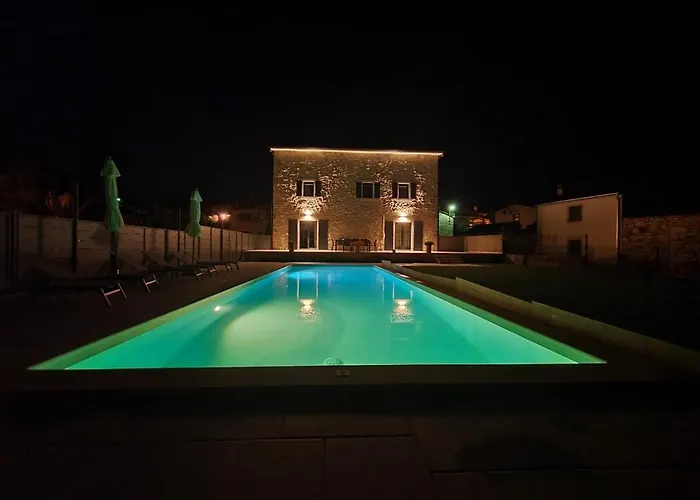 Hizina Veleniki Villa Porec